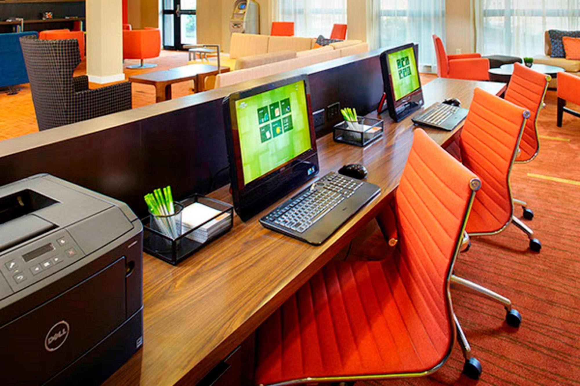Courtyard By Marriott Akron Stow Екстериор снимка