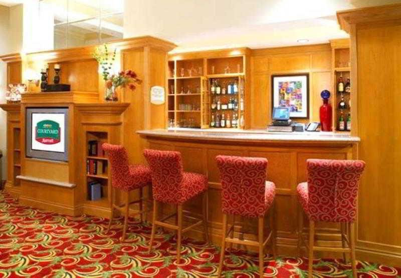 Courtyard By Marriott Akron Stow Екстериор снимка